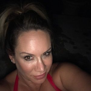 Meet your Posher, Tteffeney